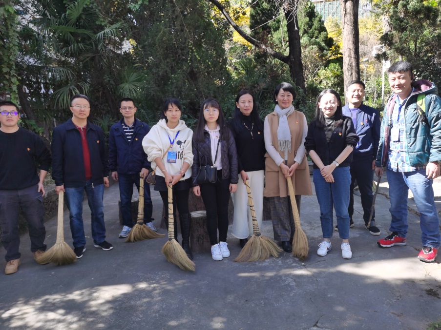 说明: D:\我的文档\Tencent Files\731698642\Image\C2C\C600328FF29A5294B70525A42F125CD9.jpg 说明: D:\我的文档\Tencent Files\731698642\Image\C2C\C600328FF29A5294B70525A42F125CD9.jpg